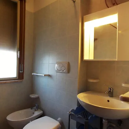 Spacious With Side Sea View Apartment *